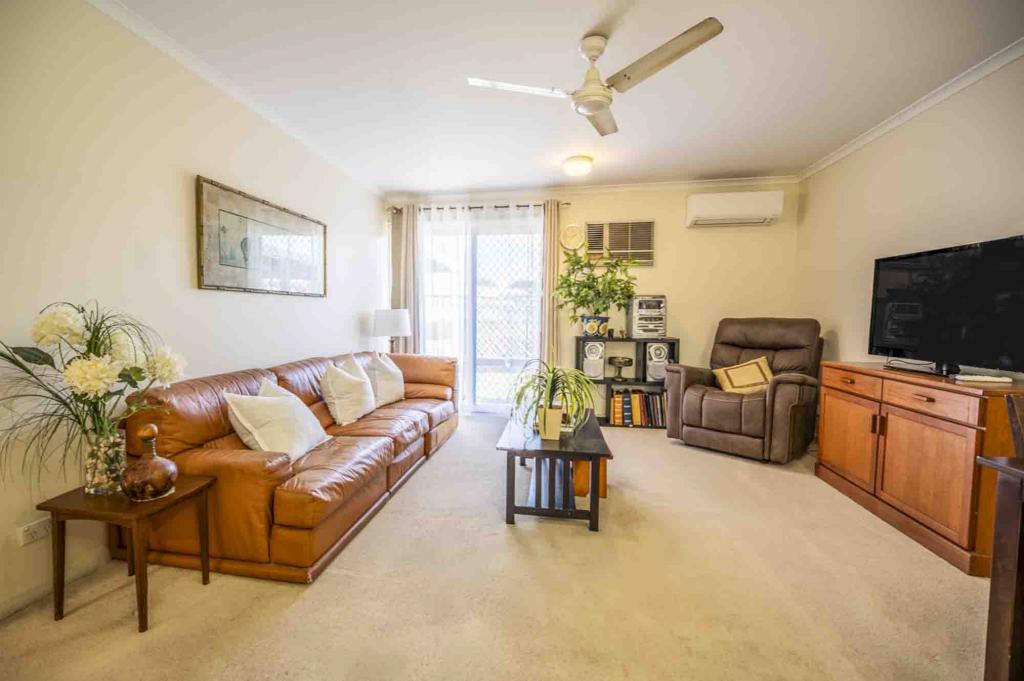 354 Ross River Rd, Cranbrook, QLD 4814