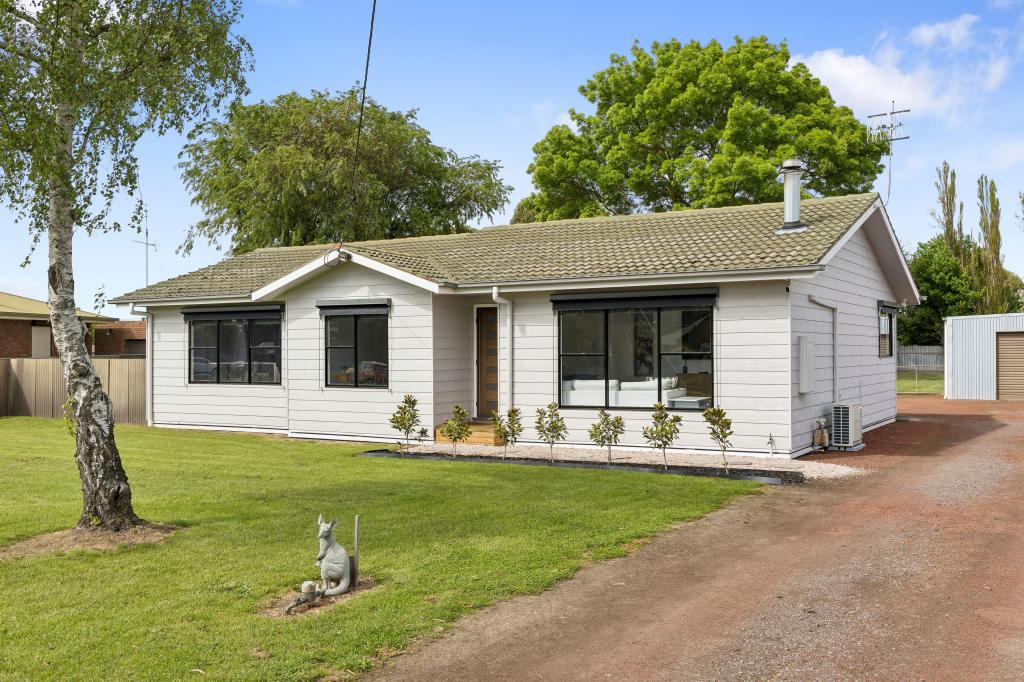 21 Mitchell St, Cobden, VIC 3266