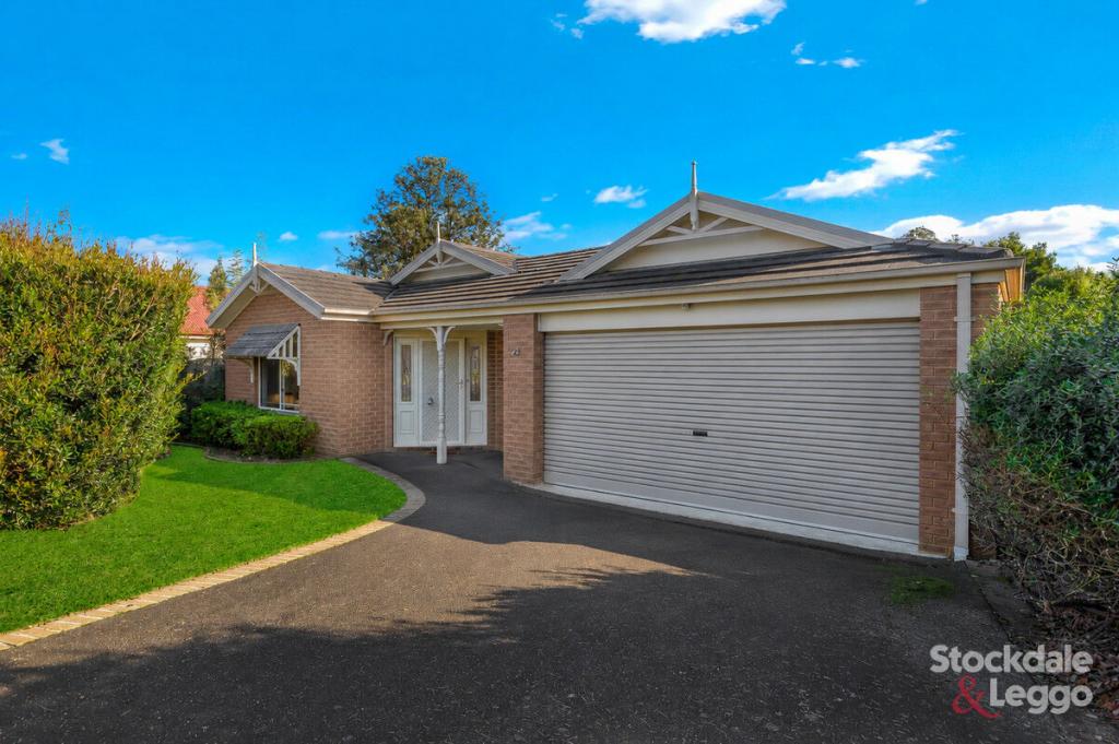 90 Huntingtower Cres, Langwarrin, VIC 3910