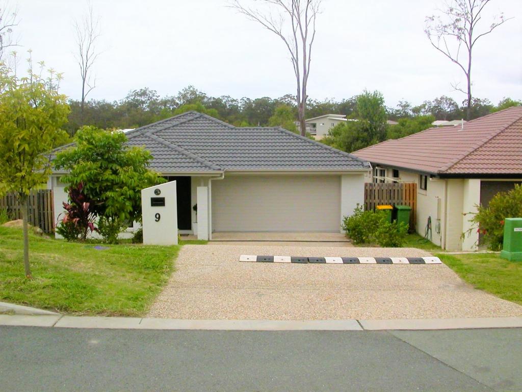 9 Bellagio Cres, Coomera, QLD 4209