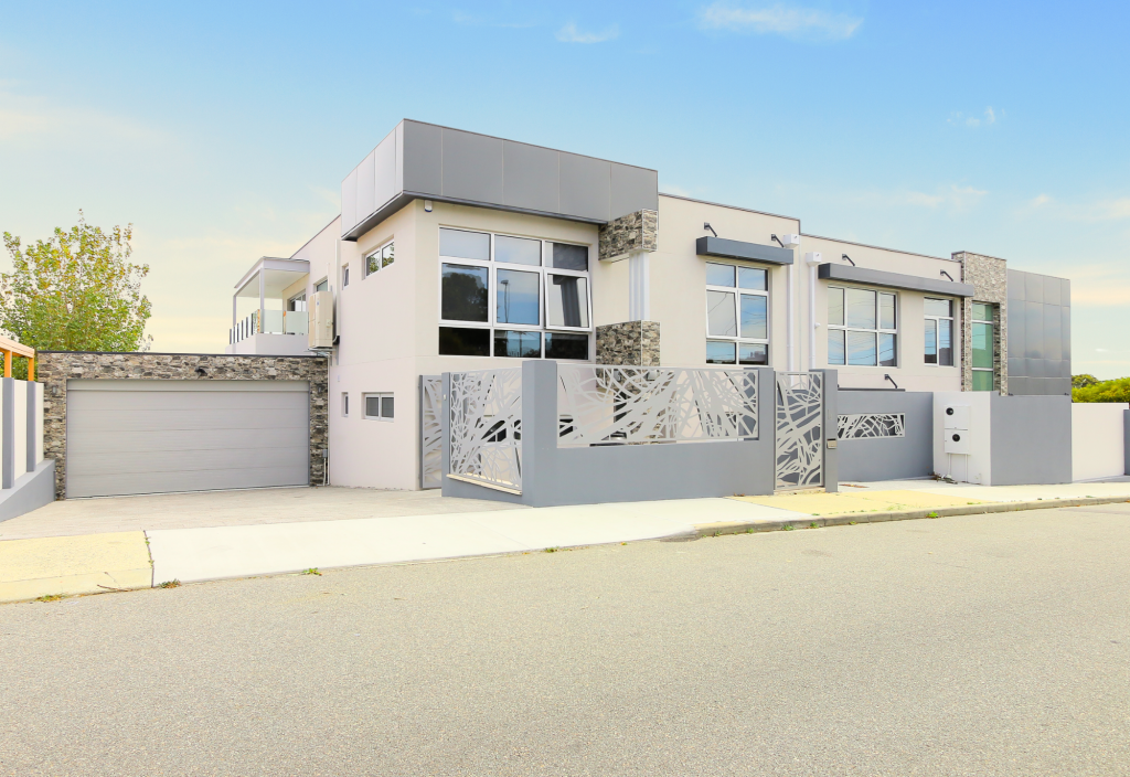 1b Livingstone St, Beaconsfield, WA 6162