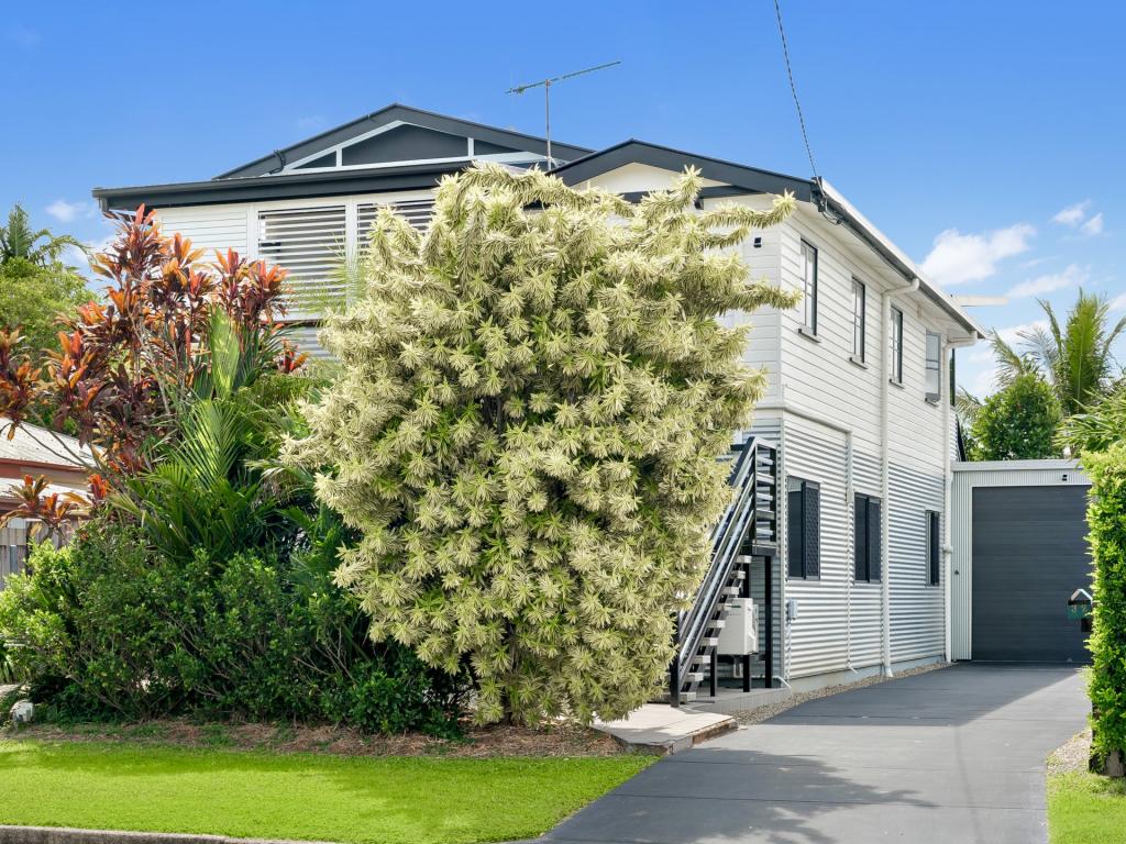 32 Howe St, Cairns North, QLD 4870