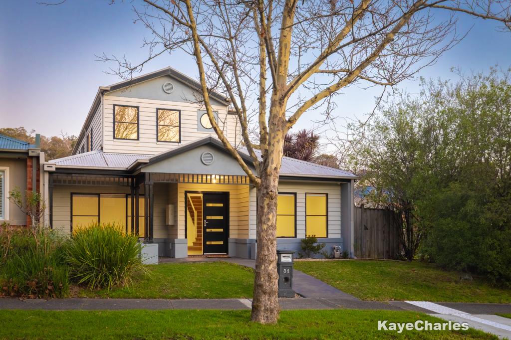 84 Fieldstone Bvd, Beaconsfield, VIC 3807