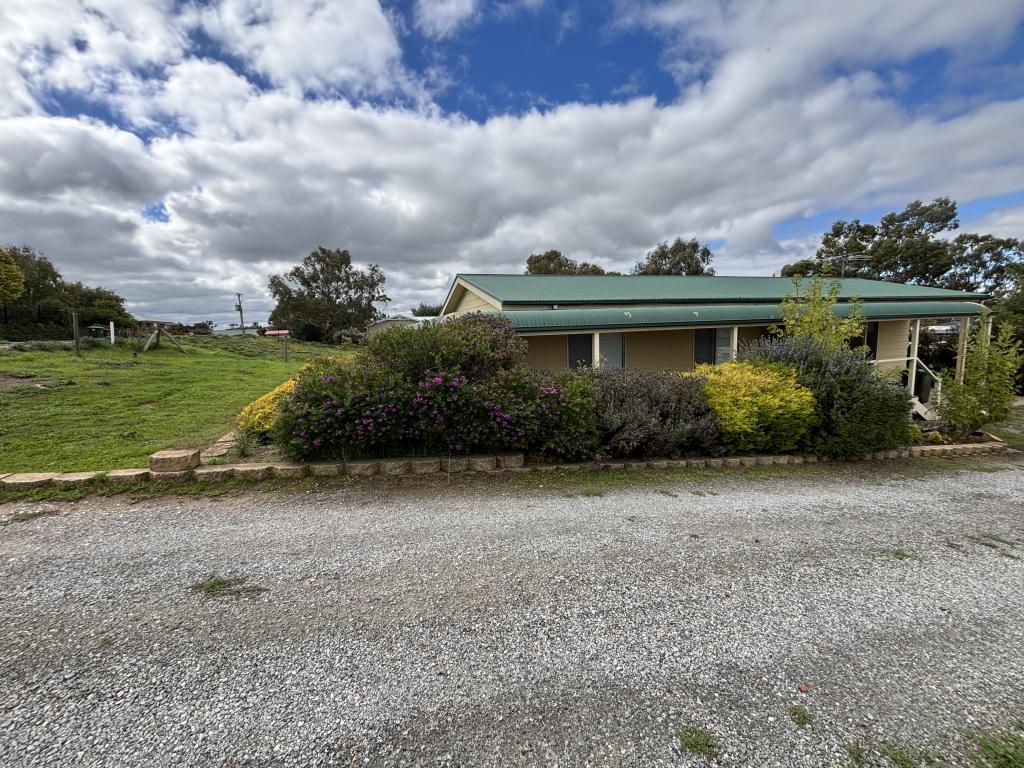 8 Jacob St, Springton, SA 5235