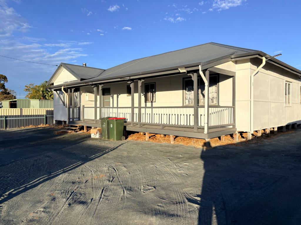 55 Lindsay St, Coolgardie, WA 6429