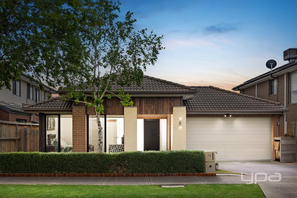 92 Evesham Dr, Point Cook, VIC 3030