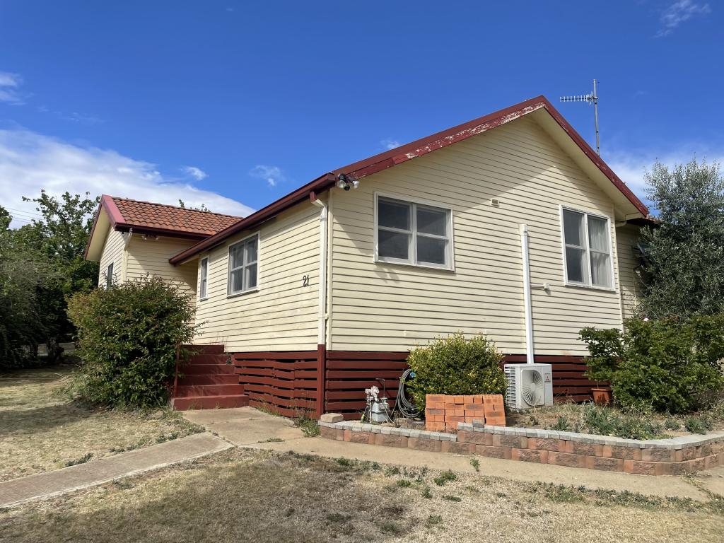 21 Baroona Ave, Cooma, NSW 2630