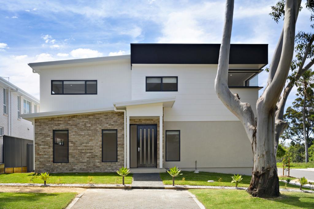 68 KEERONG AVE, RUSSELL VALE, NSW 2517