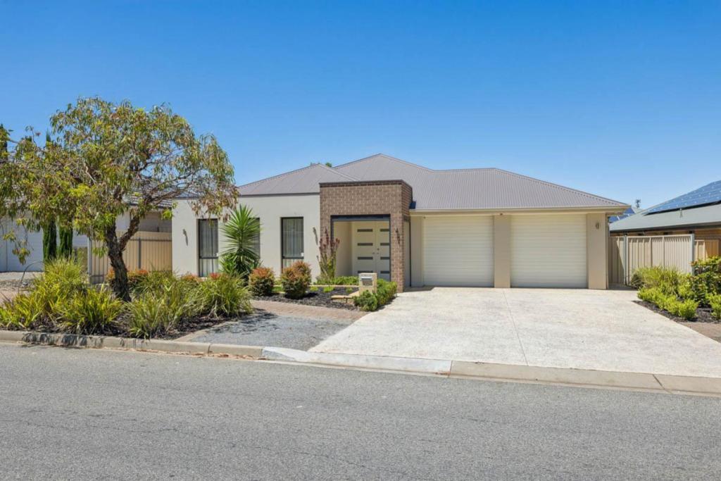 42 Captain Robertson Ave, Golden Grove, SA 5125