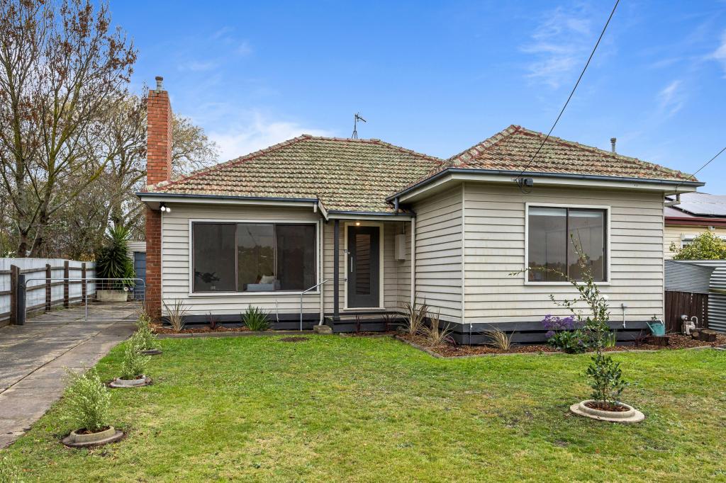 16 ORION ST, SEBASTOPOL, VIC 3356