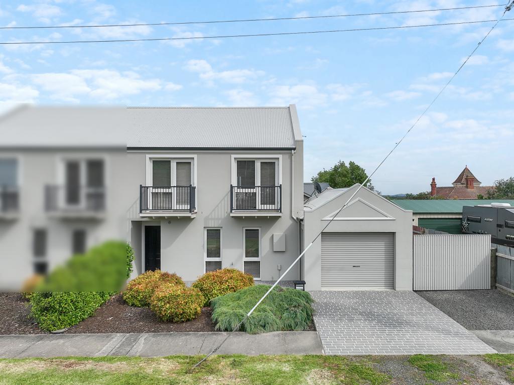 2/10 Adeney St, Camperdown, VIC 3260