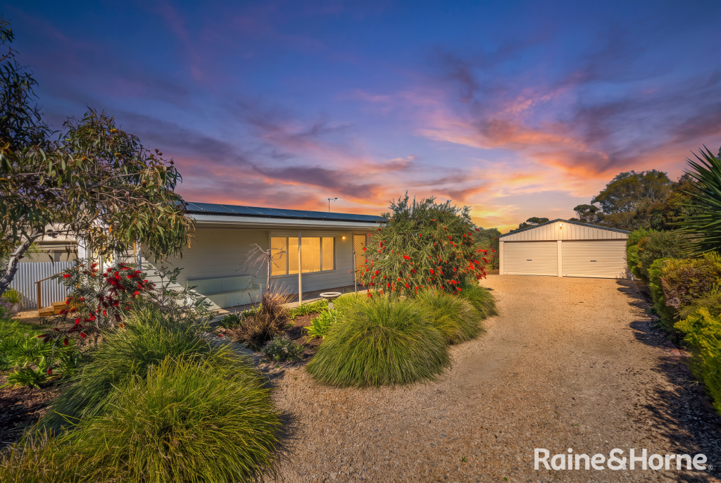 10 Watson St, Milang, SA 5256