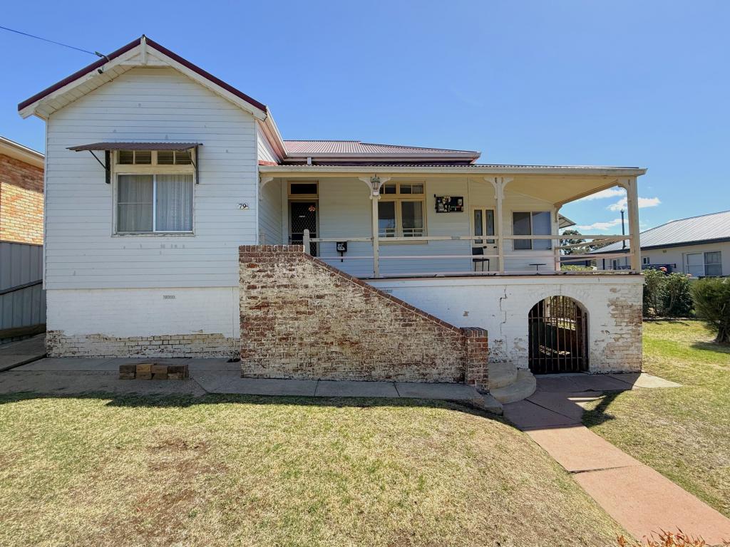 79 Brock St, Young, NSW 2594