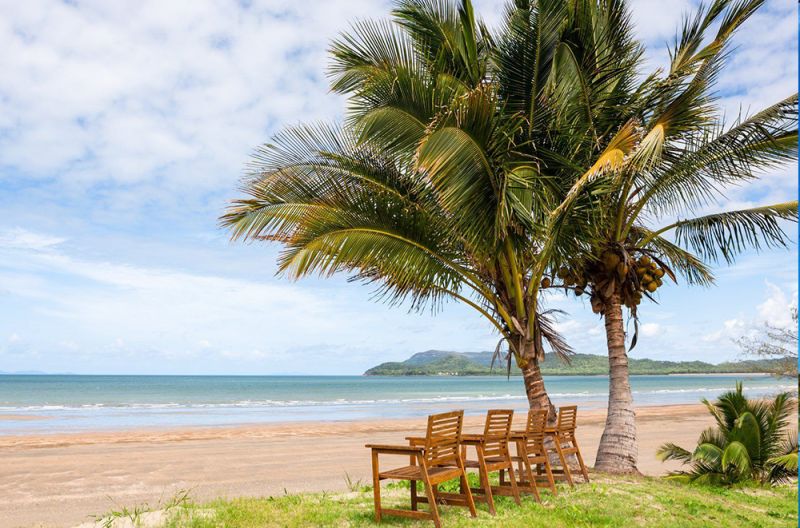 28 Poinciana Ave, Seaforth, QLD 4741