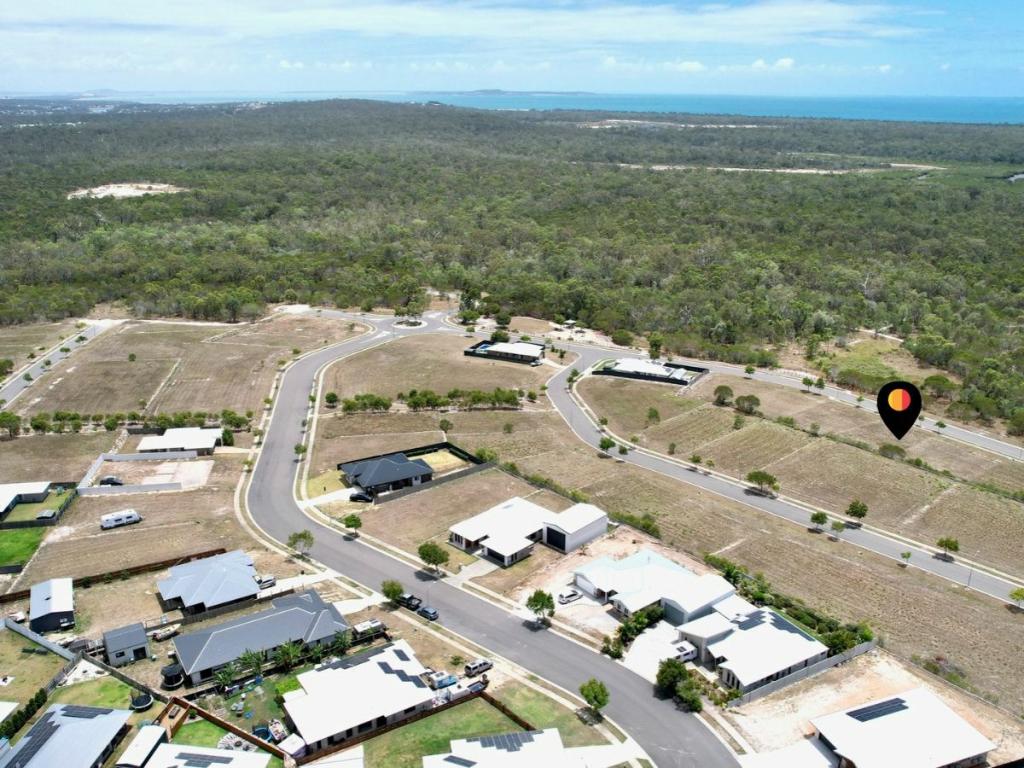 14 BOSUN CCT, TANNUM SANDS, QLD 4680