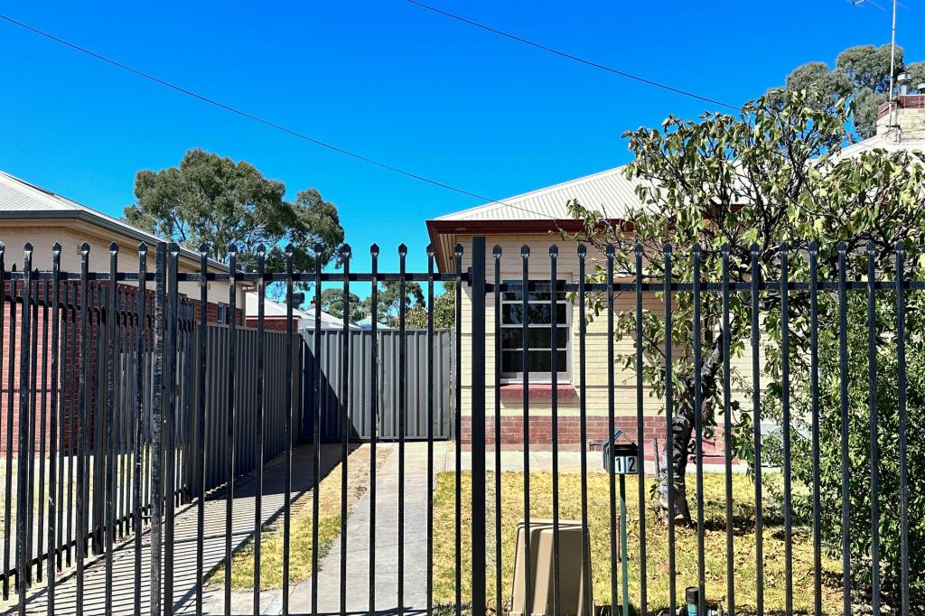 12 Arthur St, Pennington, SA 5013