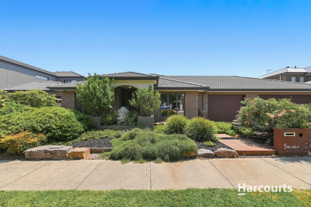 7 CASANDRA CT, BERWICK, VIC 3806