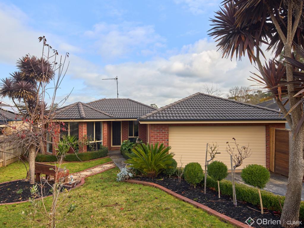 12 Palm Sq, Drouin, VIC 3818