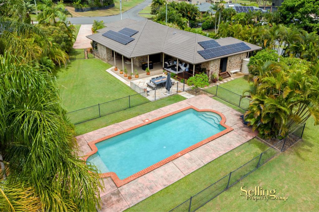 18 Timberlea Ct, Helensvale, QLD 4212