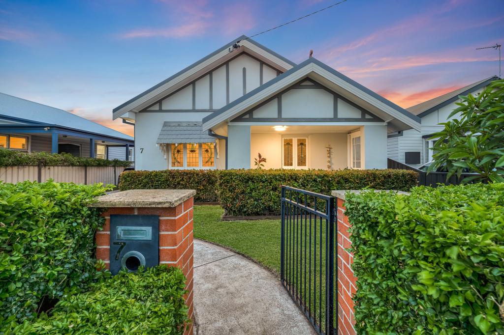 7 EVERTON ST, HAMILTON EAST, NSW 2303