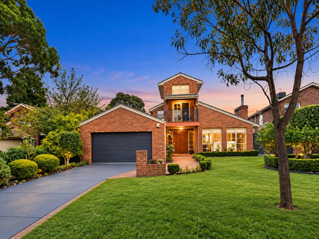 32 Gibbon Ave, Vermont South, VIC 3133