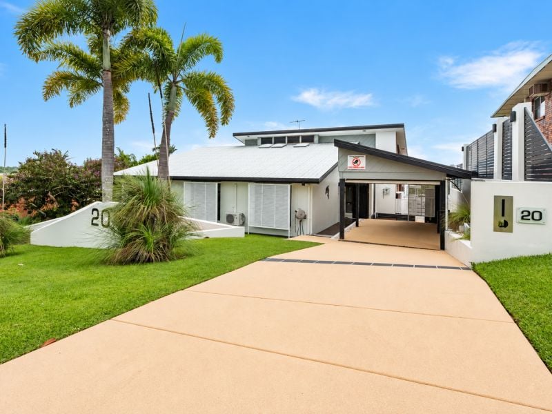20 Kinnon St St, Glenella, QLD 4740