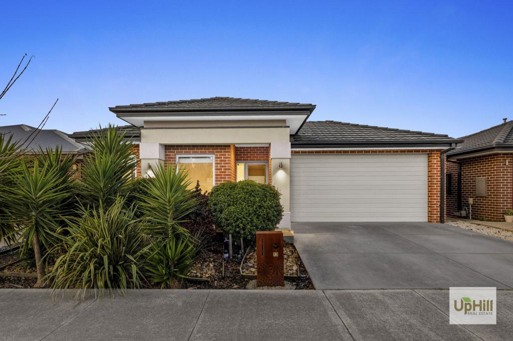 13 ROMNEY WAY, CLYDE NORTH, VIC 3978