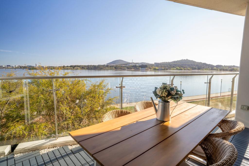 79/11 Trevillian Qy, Kingston, ACT 2604