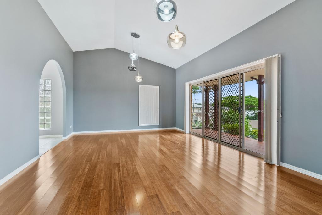 40 Tullamarine Dr, Robina, QLD 4226