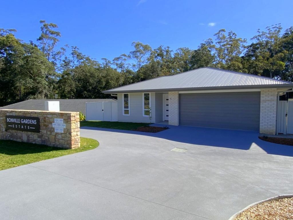 1/73 Mimiwali Dr, Bonville, NSW 2450