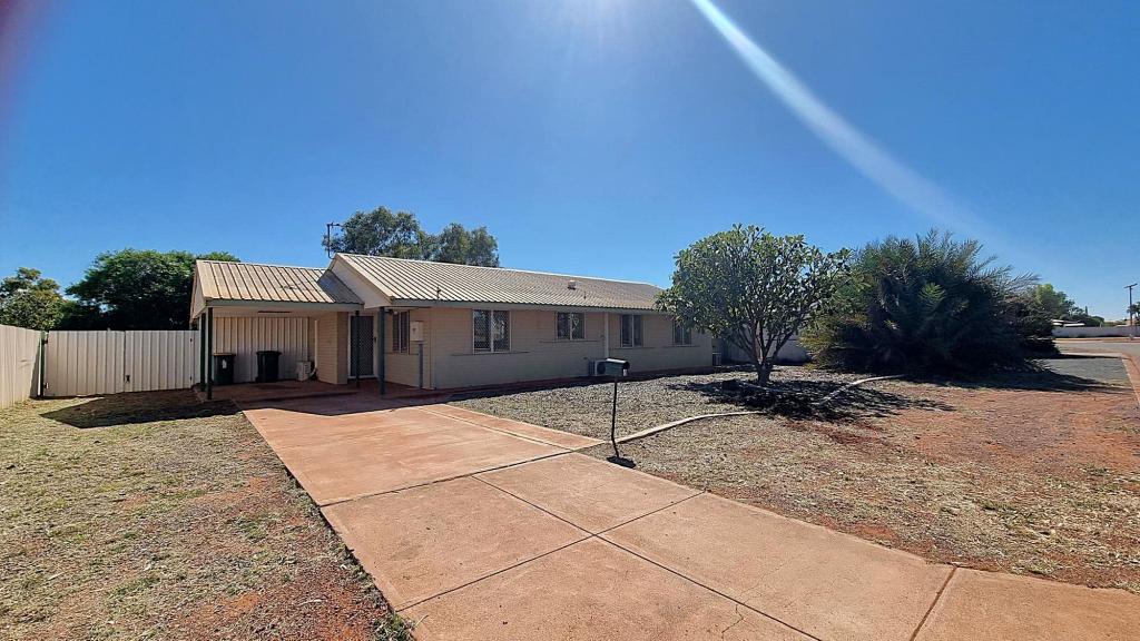 5 Ausburn Pl, Nickol, WA 6714