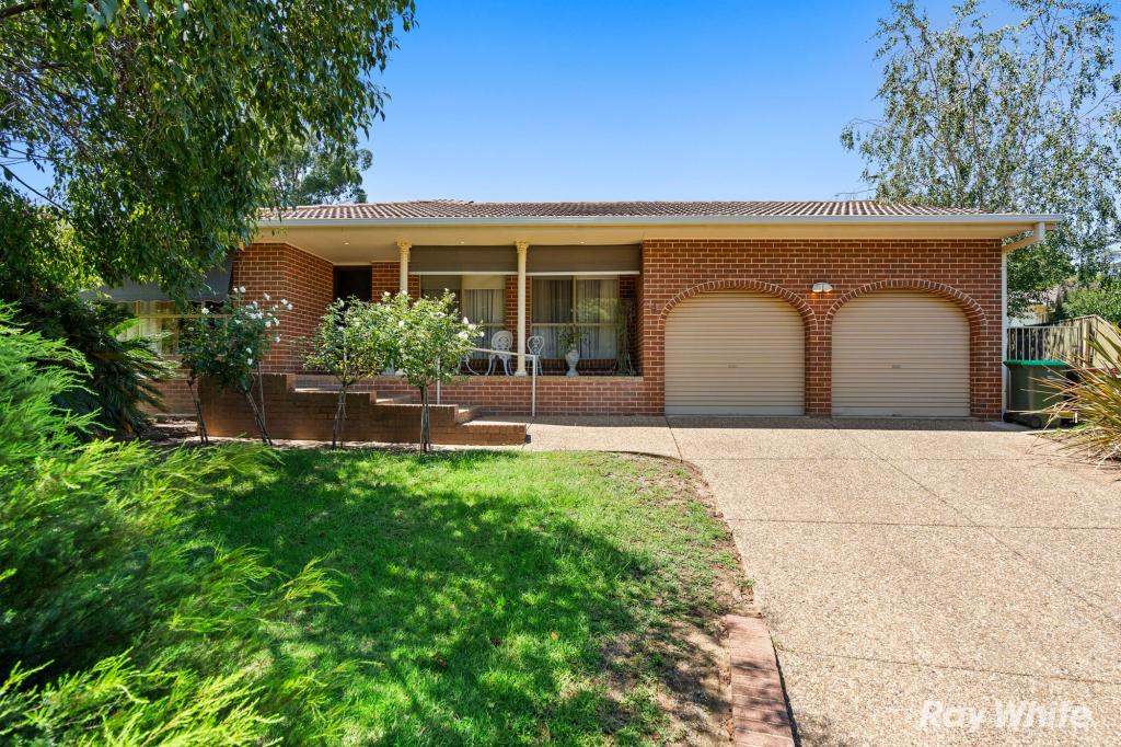 4 Emu Pl, Kooringal, NSW 2650