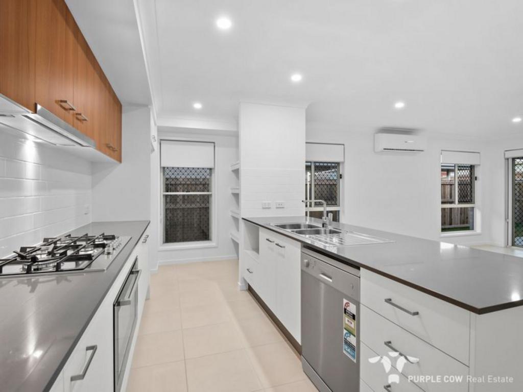 29 Bignell Cct, Greenbank, QLD 4124