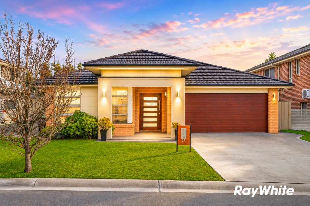 37 Brookwater Cct, Colebee, NSW 2761