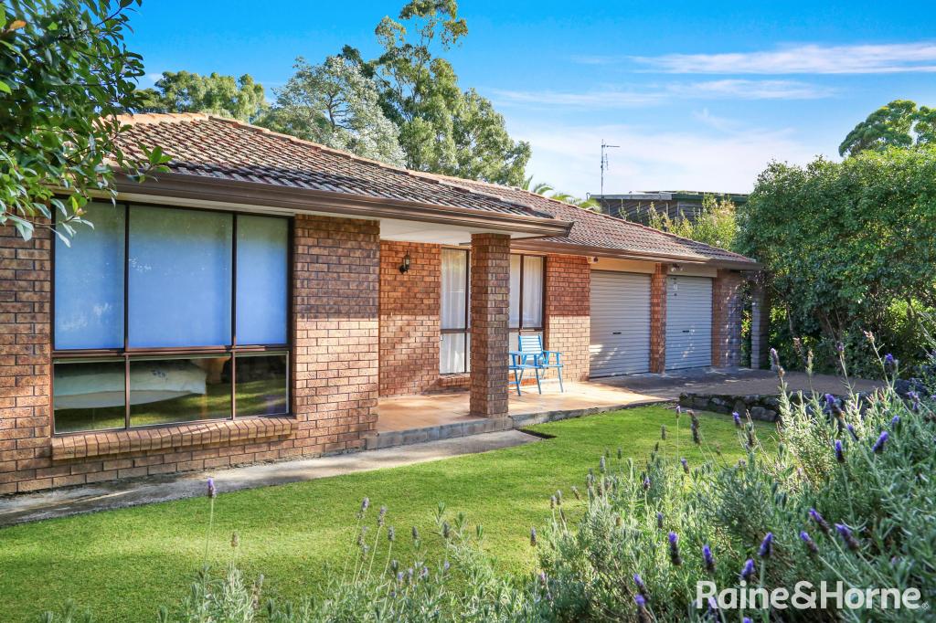 10 Campbell Cres, Moss Vale, NSW 2577