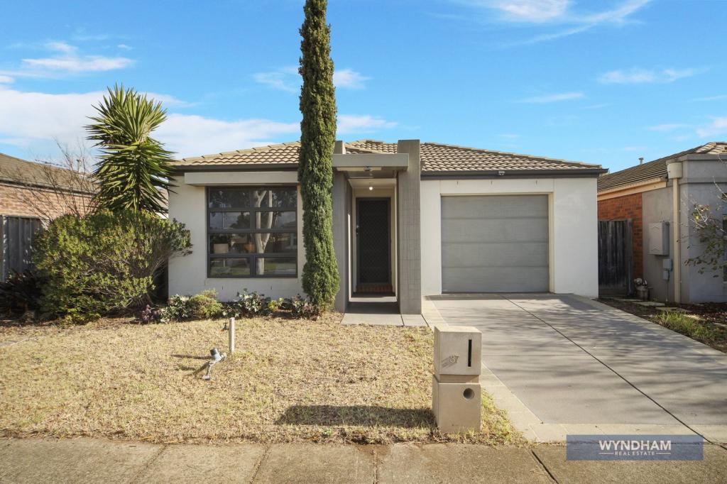 37 Burswood Dr, Wyndham Vale, VIC 3024