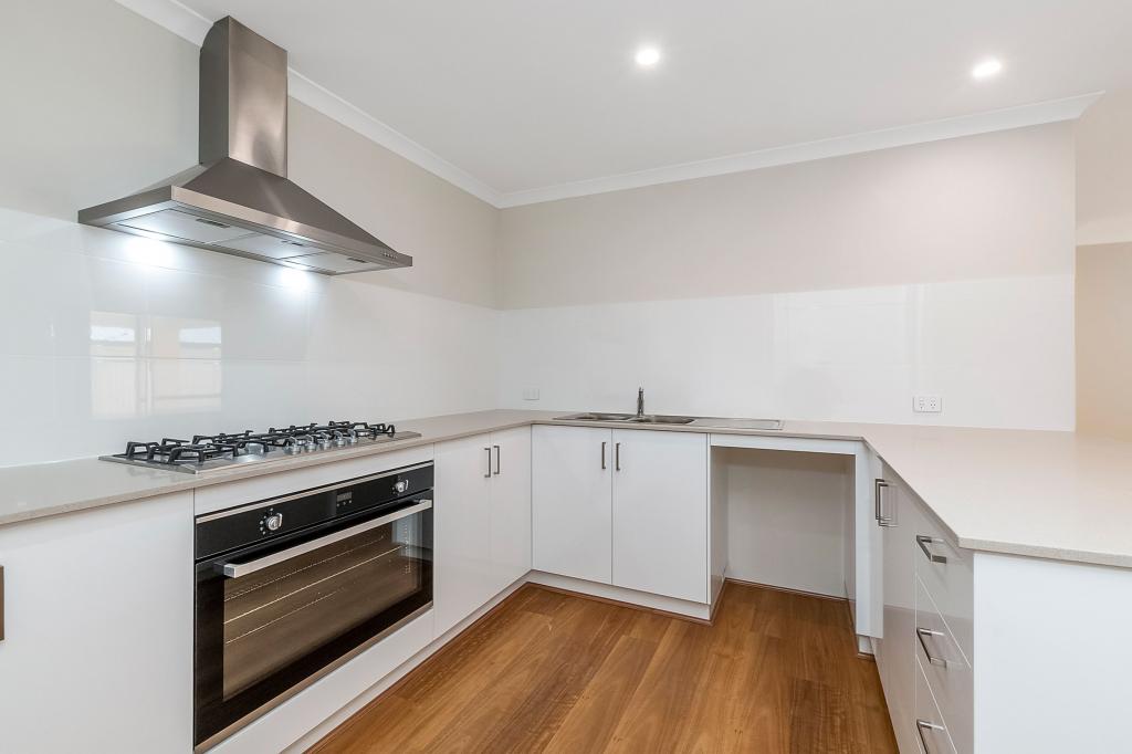 14 Bantry Gr, Golden Bay, WA 6174