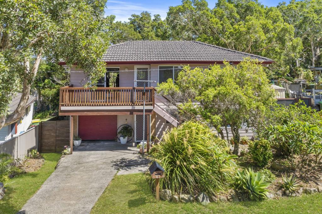 41 Joan St, Forresters Beach, NSW 2260