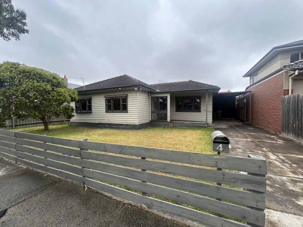 4 Harbury St, Reservoir, VIC 3073