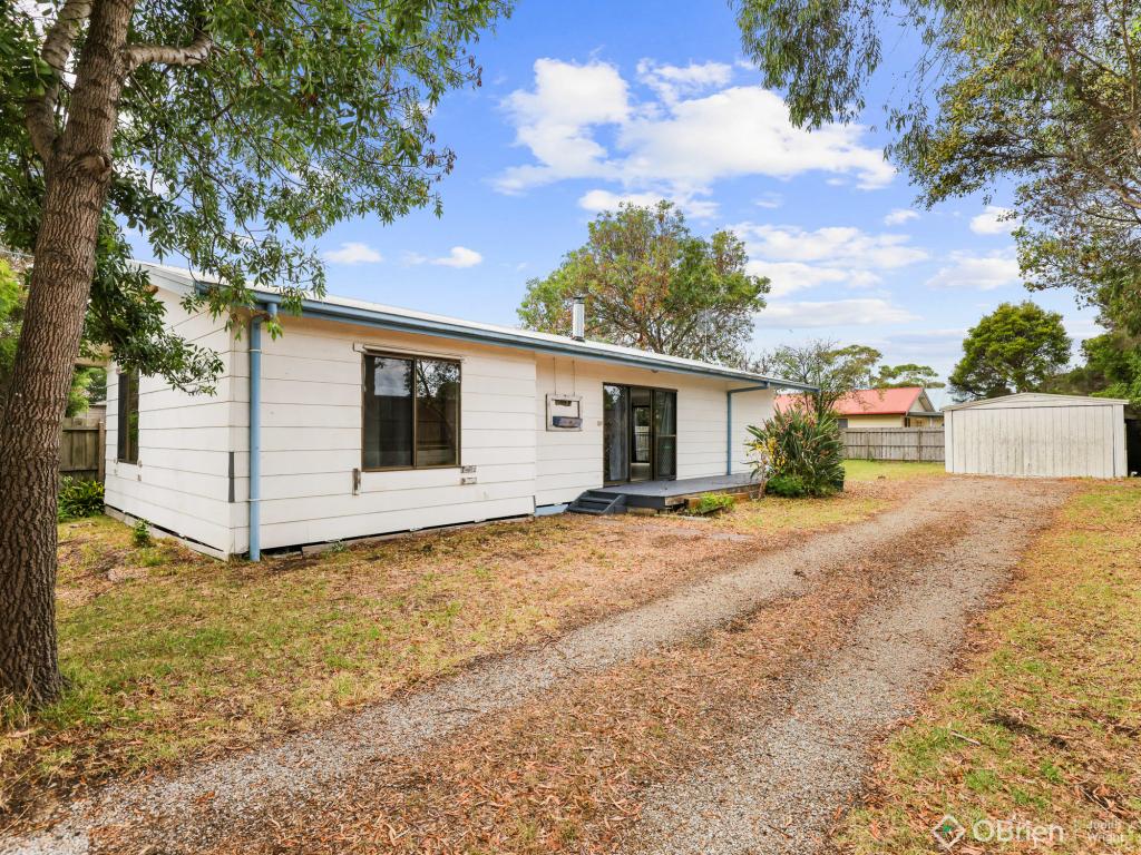 41 Pine Ave, Cowes, VIC 3922