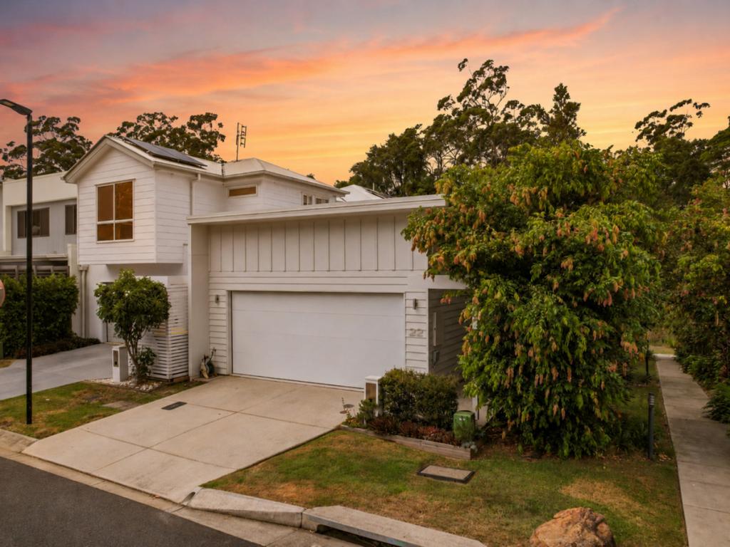 22 Palm Forest Cct, Forest Glen, QLD 4556