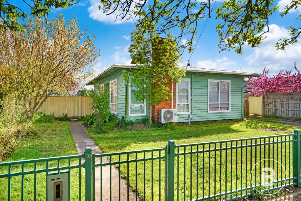 57 WATTLE AVE, WENDOUREE, VIC 3355