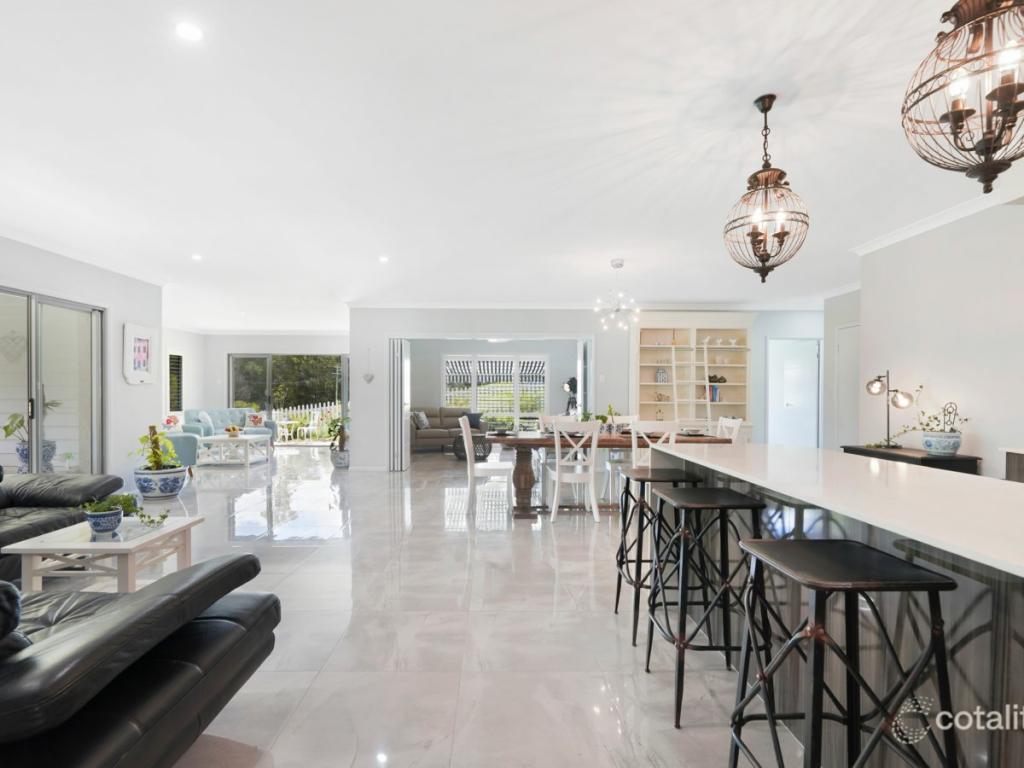 1/595 Bonogin Rd, Bonogin, QLD 4213