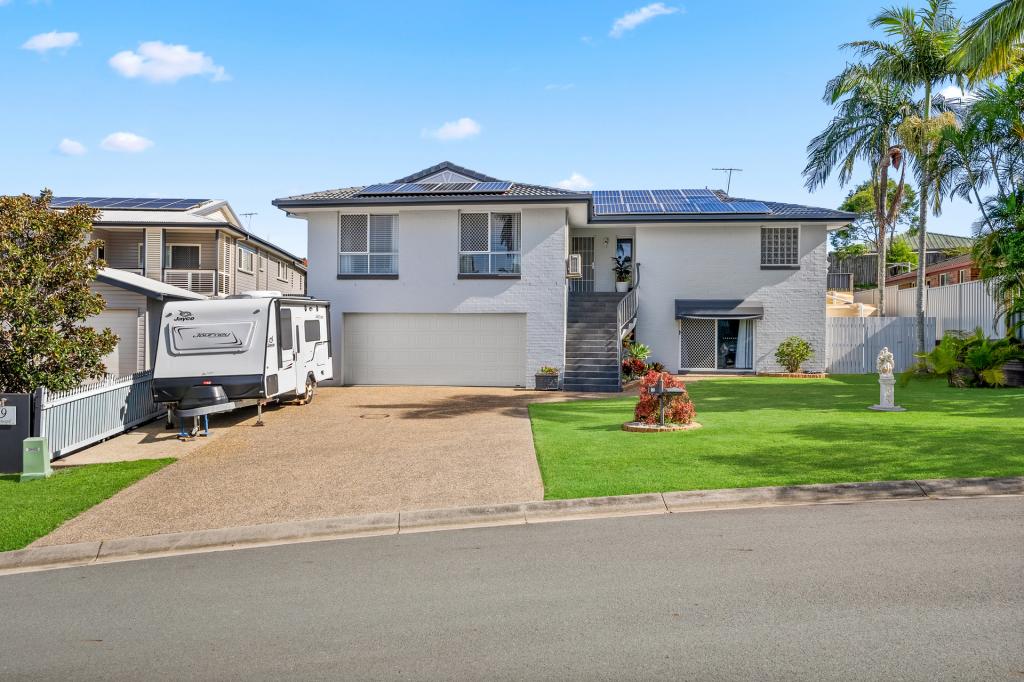 11 Howard Ct, Arana Hills, QLD 4054