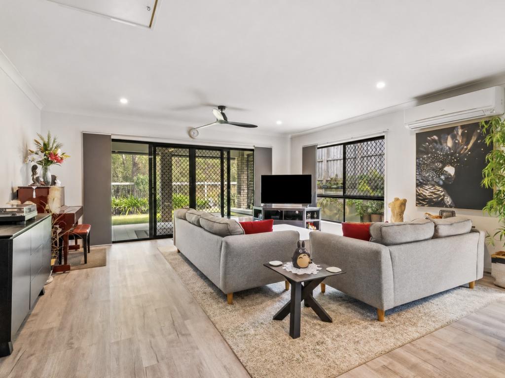 62 Sandover Cct, Holmview, QLD 4207