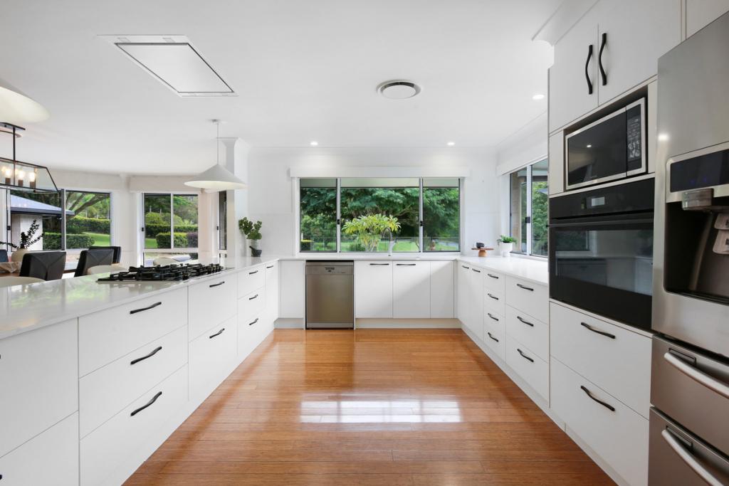 10 Gibsonville St, Tallebudgera Valley, QLD 4228
