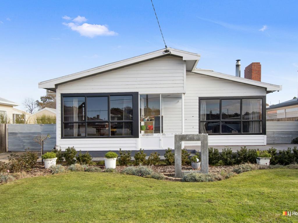 11 Sorell St, Devonport, TAS 7310