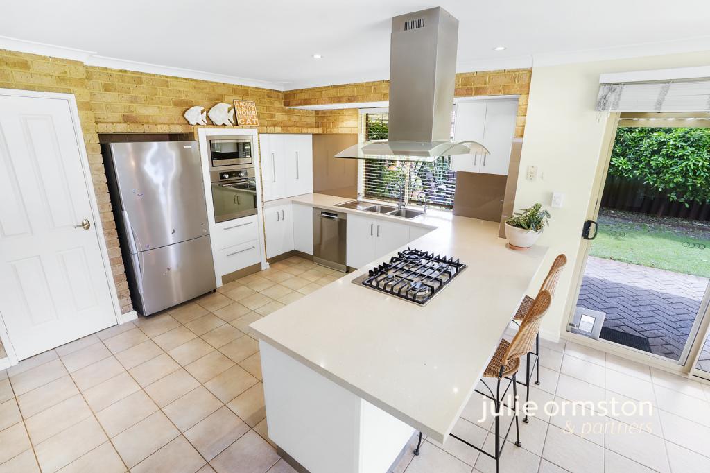 5 Dean Gr, Woodvale, WA 6026