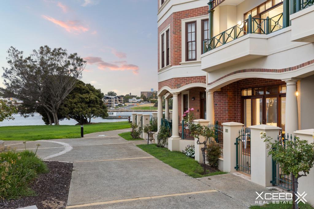 9/12 DOEPEL ST, NORTH FREMANTLE, WA 6159