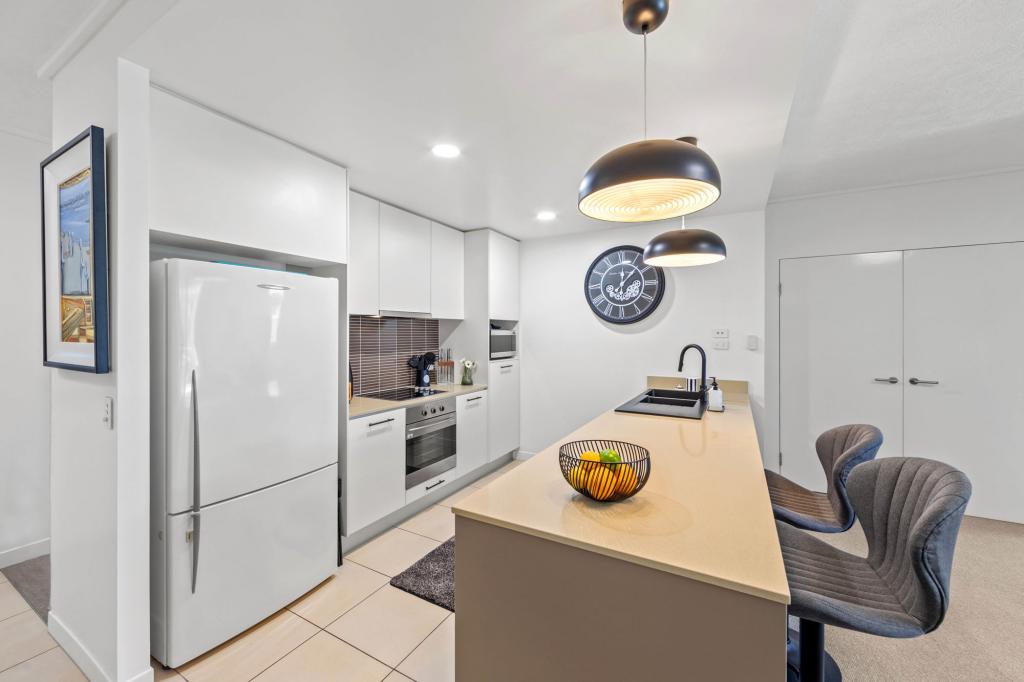 624/66 SICKLE AVE, HOPE ISLAND, QLD 4212